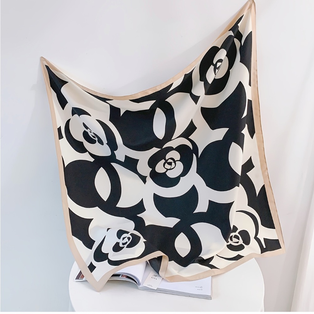 Camellia Flower Black and White Fashion  Floral Scarf NWOT